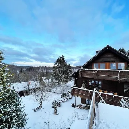 Blockhausflair Mit Kamin, Balkon Und Bergpanorama *
